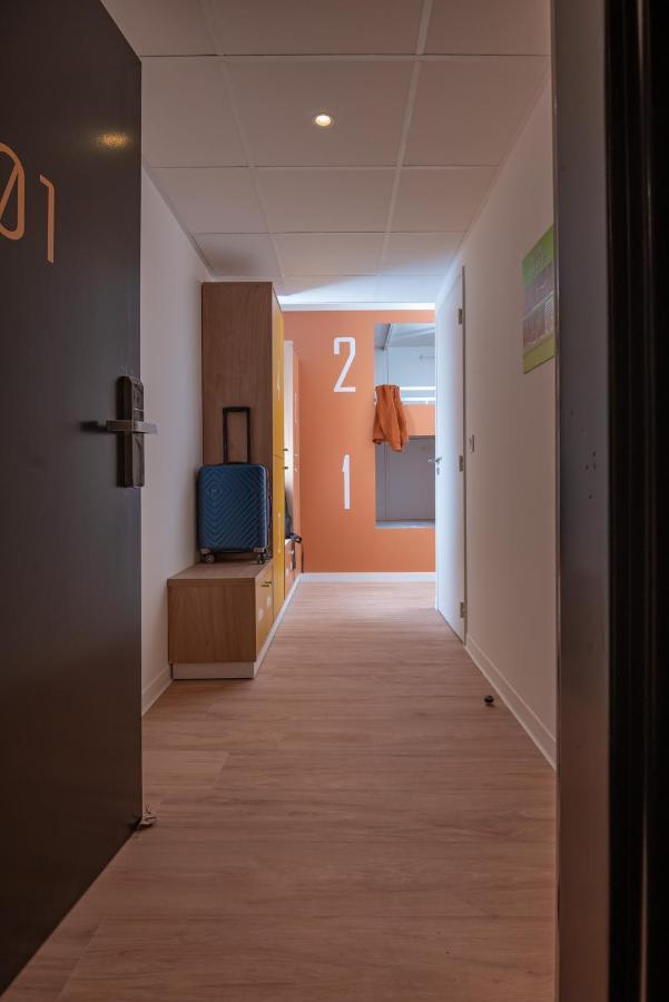 Hostel Le Hueb Toulon Exteriör bild